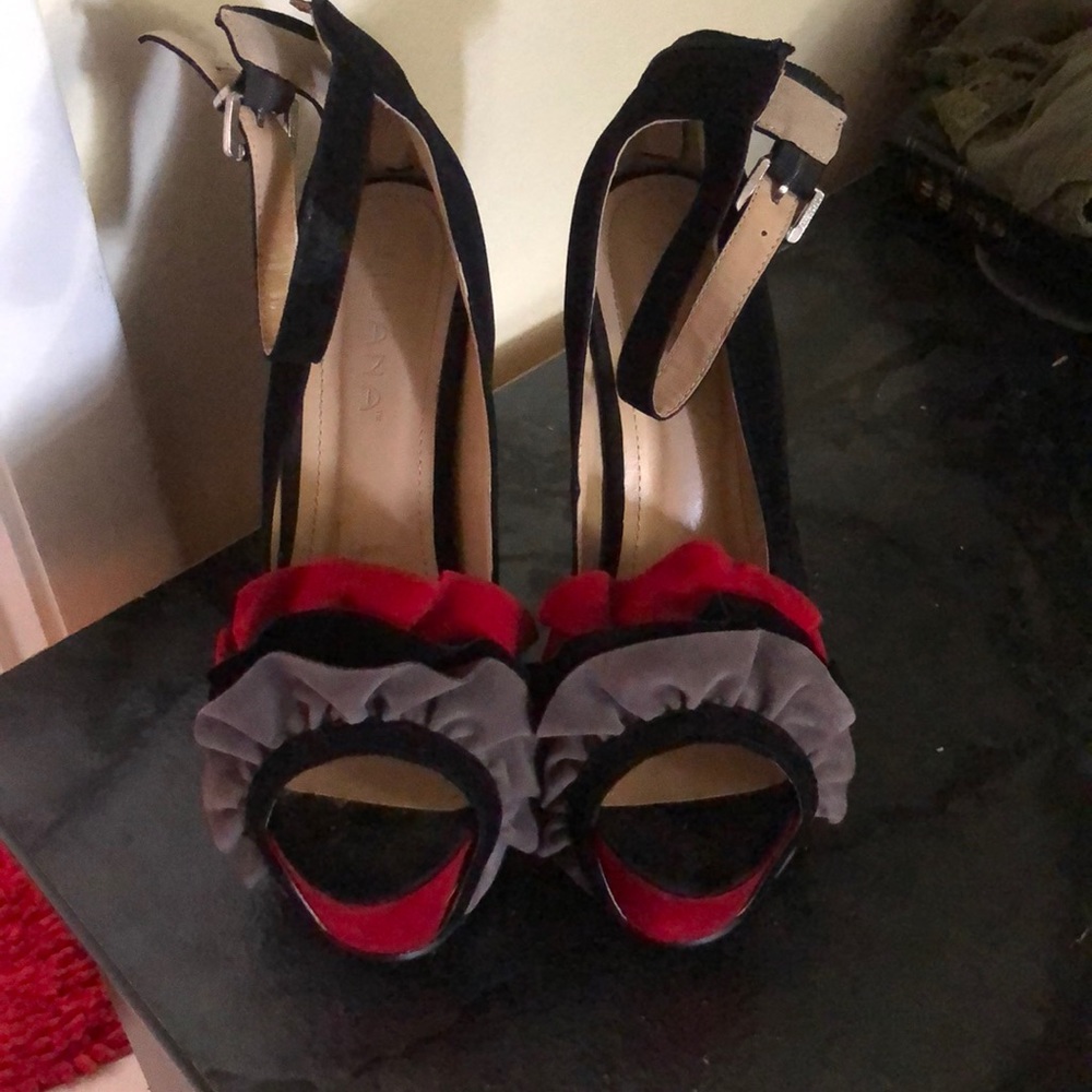 Lady heels
